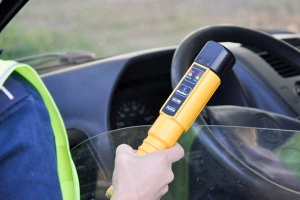 В Польше белорус и украинка попались на пьяной езде в одной машине В Польше белорус и украинка попались на пьяной езде в одной машине